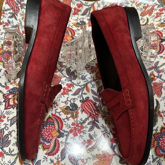 Tod’s Red Suede Size 39 Driving Shoes Loafers EUC - Picture 10 of 11